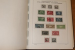 USA. Enklare samling klassiskt-1940-tal i ett fräscht Schaubekalbum med fickor. Blandad kvalitet, ej närmare genomgånget.