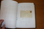 Samling 1856-2010 på blad monterat för hand. Med många bättre märken och serier, bland annat 25 skillingar. På 1900-talet även en del trevliga försändelser, samt en del tjänste och lösen.