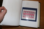 Samling 1856-2010 på blad monterat för hand. Med många bättre märken och serier, bland annat 25 skillingar. På 1900-talet även en del trevliga försändelser, samt en del tjänste och lösen.