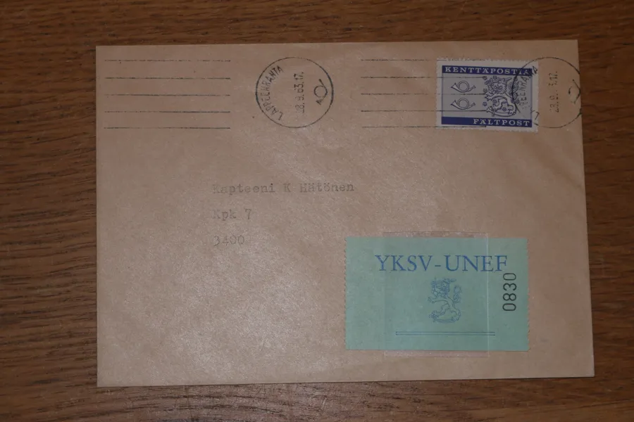 Fältpost. F8 på fräscht brev LAPPEENRANTA 28.9.63. Flygpostmärke YK2 sitter monterat i en plastficka ovanpå brevet.