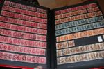Lagerparti stämplat 1855-1996 i två välfyllda, 64-sidiga insticksböcker. Med flera bättre märken som 4 sk bco och 17 öre lejon, massor med vapen och ringtyp m.m. Tusentals märken!