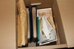 Parti hela världen med samling NORDEN i album, bl.a. Sverige x/xx Kongress och Förening till 1 krona m.m. Dessutom en mängd olika länder på blad och i askar/påsar, mestadels äldre material.