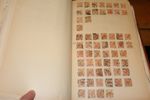 ÖSTERRIKE. Spännande kontorspärm med många klassiska märken, tidningsmärken m.m. samlat fram till 20-talet. Se bildexempel!