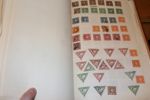 ÖSTERRIKE. Spännande kontorspärm med många klassiska märken, tidningsmärken m.m. samlat fram till 20-talet. Se bildexempel!