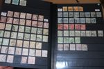 NEDERLÄNDERNA. Stort parti/samling i 10 tjocka insticksböcker klassiskt-semimodernt inkl en del bättre märken. Ofta många ex av varje märke så det är väldigt mycket material. 