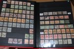NEDERLÄNDERNA. Stort parti/samling i 10 tjocka insticksböcker klassiskt-semimodernt inkl en del bättre märken. Ofta många ex av varje märke så det är väldigt mycket material. 