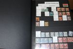 NEDERLÄNDERNA. Stort parti/samling i 10 tjocka insticksböcker klassiskt-semimodernt inkl en del bättre märken. Ofta många ex av varje märke så det är väldigt mycket material. 