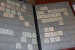 Flyttlåda blandat Sverige med många album, en del massvara men också en del bättre t.ex. ett album ostämplat äldre med många bra märken. Även fyndchans på stämplar m.m.