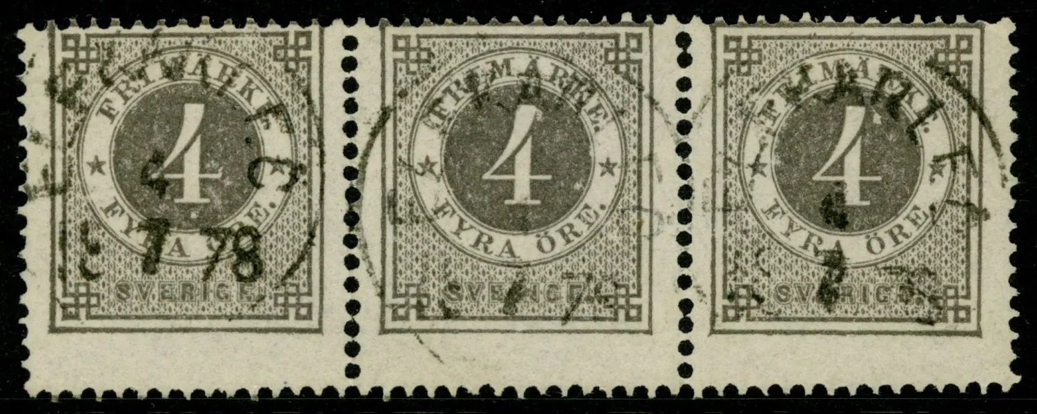 F18. Stämplat 3-strip 4 öre med rättvända stämplar ELFKARLEÖ 4.7.1878. Enligt Facit finns bara fyra kända 3-strip och detta borde stå sig bra i konkurrensen om det finaste.  Utställningsobjekt.
