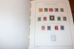 Bra samling Finland 1860-1992 i ett fräscht Leuchtturmalbum. Med en del bättre äldre utgåvor och välbesatt 1900-tal. Även sidor för ockuperade områden m.m. Bra värde!