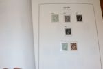 SPANIEN. Samling till 1979 i två DAVO-album med förtryck och fickor. Ojämnt besatt men inkl en del lite bättre utgåvor, blandat x/xx/stpl. Även Spanska Andorra, bl.a. nästan komplett xx 1972-2001.
