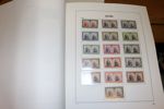 SPANIEN. Samling till 1979 i två DAVO-album med förtryck och fickor. Ojämnt besatt men inkl en del lite bättre utgåvor, blandat x/xx/stpl. Även Spanska Andorra, bl.a. nästan komplett xx 1972-2001.