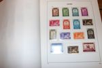 SPANIEN. Samling till 1979 i två DAVO-album med förtryck och fickor. Ojämnt besatt men inkl en del lite bättre utgåvor, blandat x/xx/stpl. Även Spanska Andorra, bl.a. nästan komplett xx 1972-2001.
