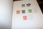 Flyttlåda med bra innehåll: Samling Västtyskland stpl 1949-2006 i tre förtrycksalbum, samling Berlin (båda glesa på det tidiga men bättre märken finns).