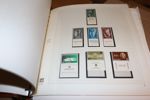 ISRAEL. Stort parti med åtta förtrycksalbum av olika modeller, med dels en stämplad samling 1950-60-tal, dels en xx samling i flera album som är välfylld från 1955- mellan 1970-1999 närmast komplett.
