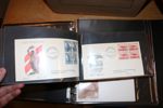Låda sex album FDC mest 1960-80-tal, de flesta med vinjetter. Även ett album Danmark och något Färöarna.