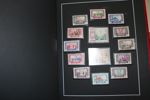 SPANIEN. Mycket fin och välvårdad samling med hemgjord montering i två Leuchtturmpärmar, svarta blad, samlat till ca 1980.