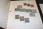 Låda med bl.a. 12 album inkl samlingar Island, Monaco och Vatikanstaten xx 1960-80-tal. Dessutom några album xx motivmärken olika länder och ett par album enklare stämplat.