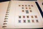 Mycket omfattande samling till 1992 i fyra KABE-album. Inleds med original 4 sk bco med variant "PYRA", 8 sk bco i eftertryck E2 (rep hörn) i lyxcentrering. Båda dessa utan gummi. 