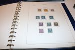 Mycket omfattande samling till 1992 i fyra KABE-album. Inleds med original 4 sk bco med variant "PYRA", 8 sk bco i eftertryck E2 (rep hörn) i lyxcentrering. Båda dessa utan gummi. 