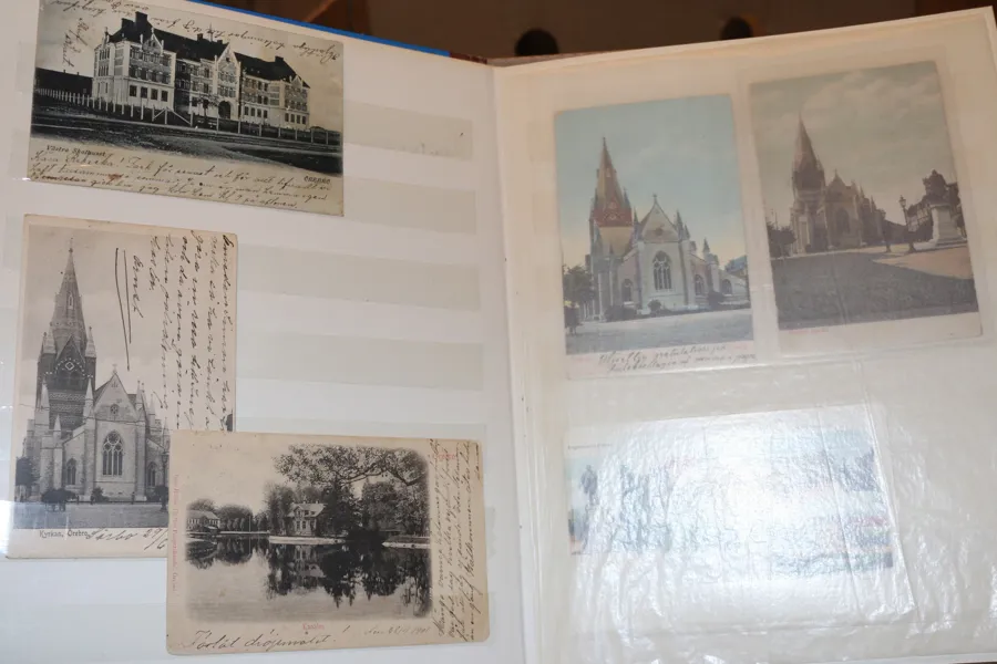 ÖREBRO. Samling äldre och nyare i album, ca 130 stk. 
