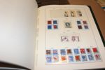 Samling 1855-1999 i fem Leuchtturmalbum. Med många bättre märken och serier, BC-par m.m. På det modernare avsnittet märks många vackert stämplade märken. Värt att titta närmare på!