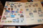 ENGLAND, IRLAND, KANALÖARNA. Parti 6 album i låda, mest stämplat vilket i Kanalöarnas fall kan tyckas mer intressant. Mest billiga frimärken men mycket material och intressant samlingsområde.