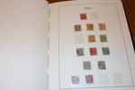 Fin samling Island 1873-1989 i ett Leuchtturmalbum med en del extrasidor.