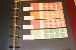 Samling häften 1918-1999 i fem visiralbum. Startar med några bra handgjorda som H13 komplett, H14 med delade inlagor, H39, H72 c2. Hyfsatt välfyllt 50-60-tal och från 1970 i princip komplett ända ...