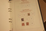 Fräsch samling stämplat 4 sk bco-1960 i två trevliga Estett-album (blad till 1971). Innehåller flera vapentyp och ringtyp inkl en del vackra stämplar, men utan de dyrare valörerna. På 1900-talet f...
