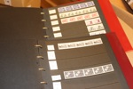 Postfrisk samling 1967-1999 i fem visiralbum. Oftast mer än ett av varje, rullmärken verkar genomgående vara i 5-strip. Högt frankeringsvärde!